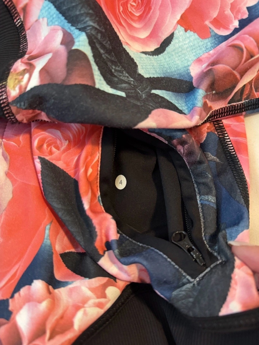 Lululemon Om Me Home Floral Roses Full Zip bomber track Jacket S 4 Secret garden - Picture 10 of 10